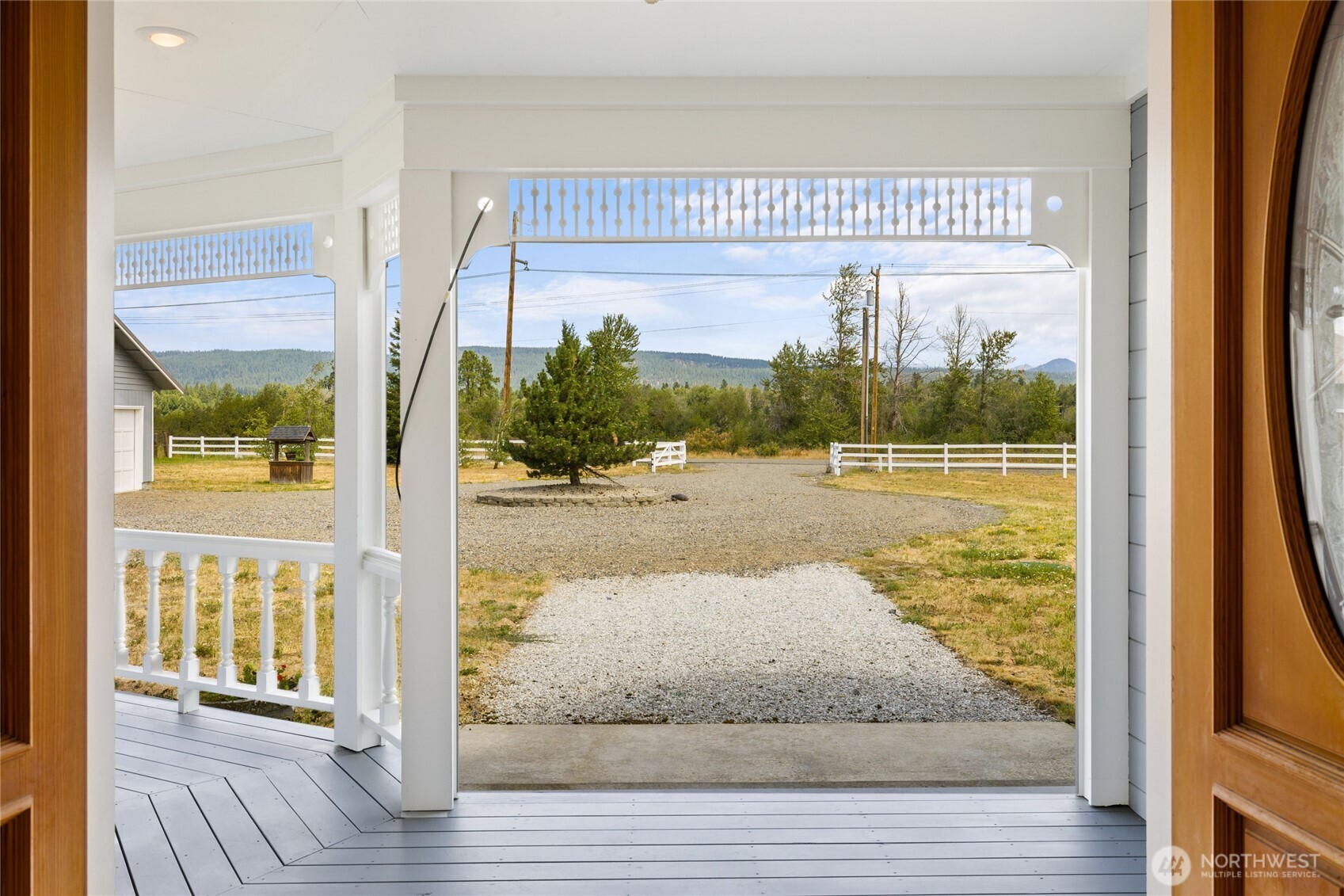 6280 Lower Peoh Point Road Cle Elum, WA 98922 - Photo 3 of 38