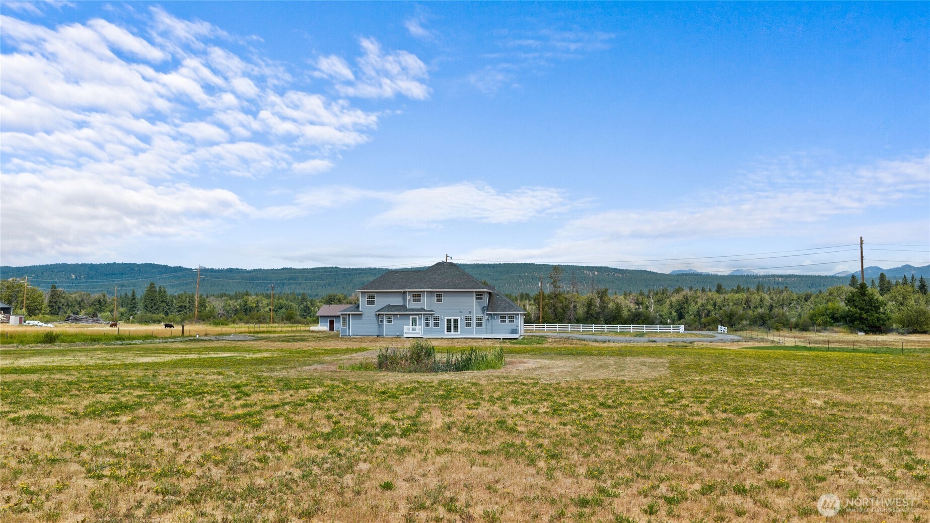 6280 Lower Peoh Point Road Cle Elum, WA 98922 - Photo 37 of 38 a view of a city with ocean view