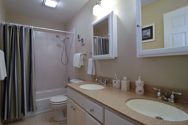 1 Redbud Road Rolling Meadows, IL 60008 - Photo 9 of 15
