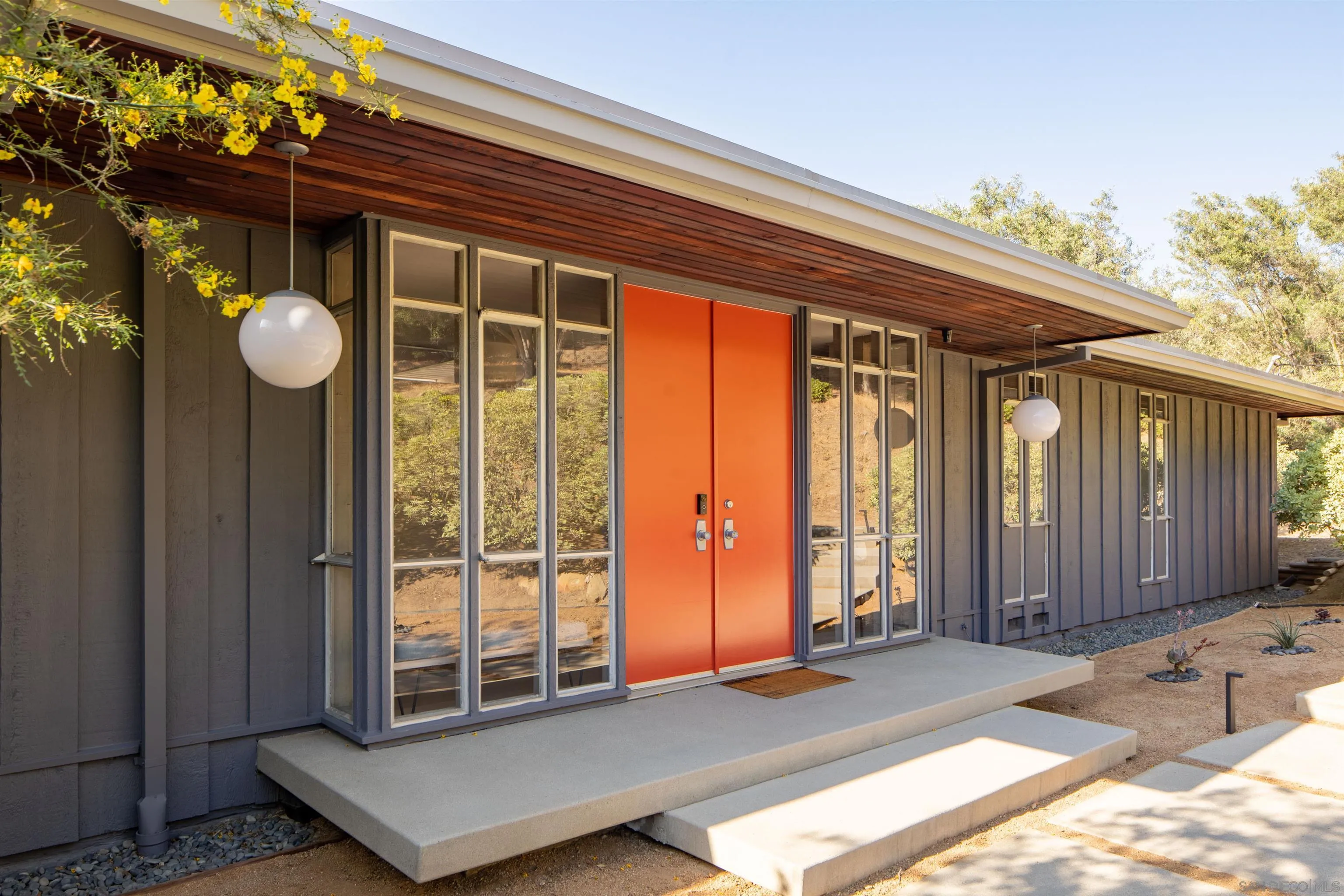 10010 Shadow Road La Mesa, CA 91941 - Photo 6 of 62 Gallery Image 6