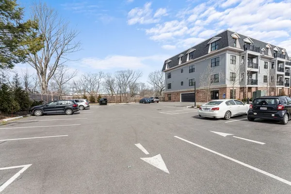 $799,000 | 131 Eliot Street, Unit 311, Milton, MA 02186