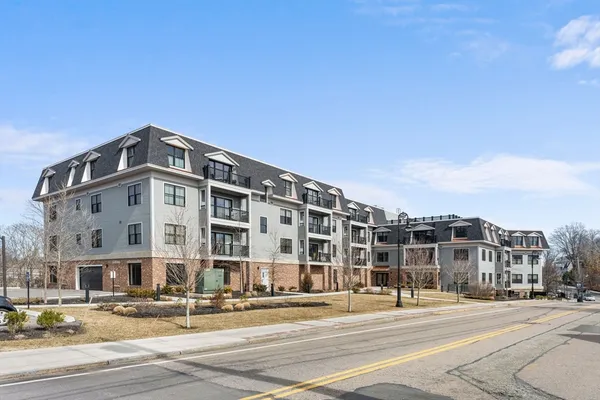 $799,000 | 131 Eliot Street, Unit 311, Milton, MA 02186