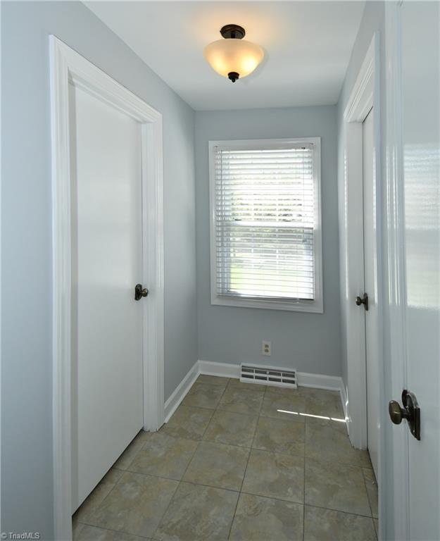 4102 Robinhood Road Winston-Salem, NC 27106 - Photo 17 of 36 Gallery Image 17