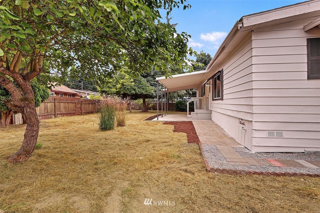 13223 Southeast 148th Street Renton, WA 98058 - Photo 16 of 17 Gallery Image 16