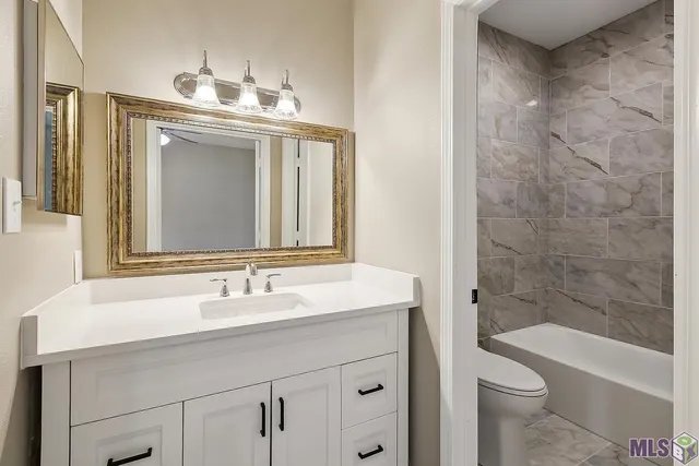 $159,000 | 7312 North Jefferson Pl Circle, Unit A, Baton Rouge, LA 70809