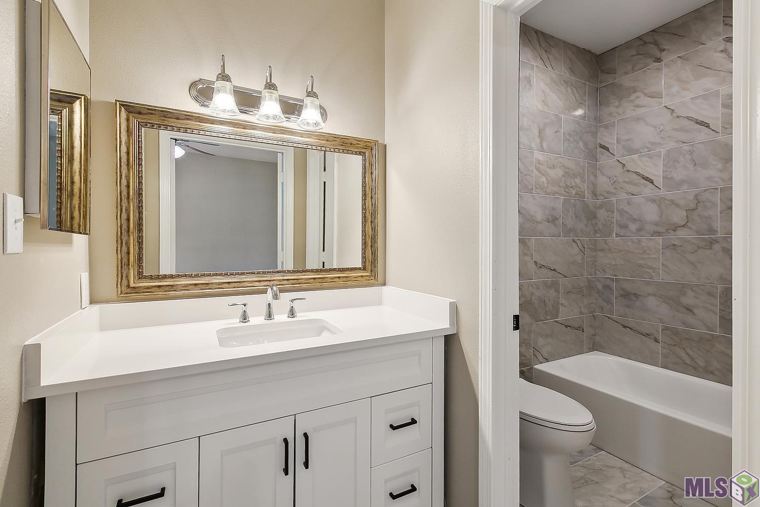 7312 North Jefferson Pl Circle, Unit A Baton Rouge, LA 70809 - Photo 11 of 17