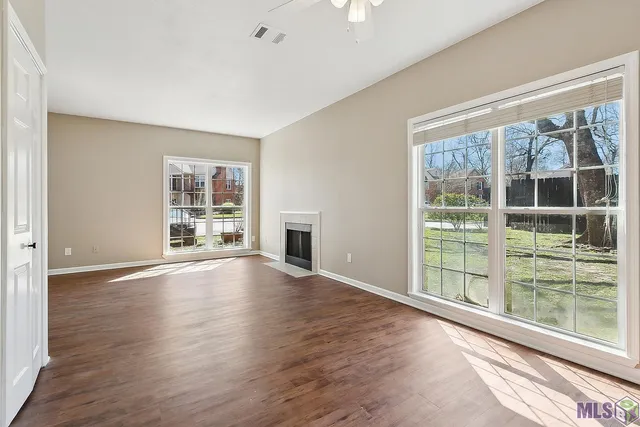 $159,000 | 7312 North Jefferson Pl Circle, Unit A, Baton Rouge, LA 70809
