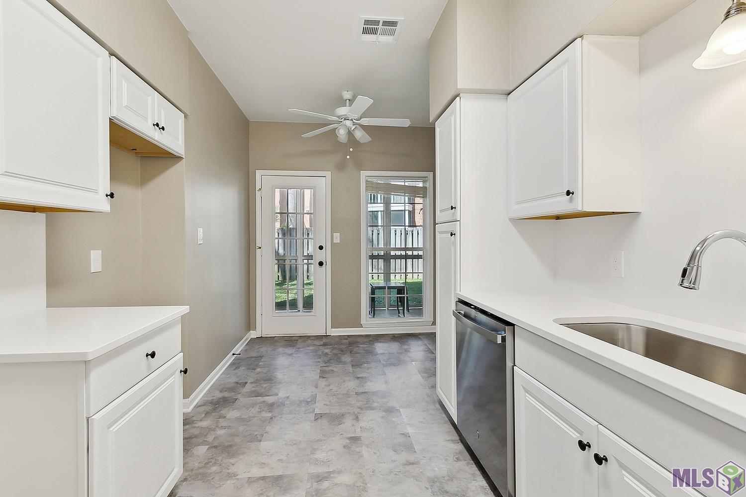 7312 North Jefferson Pl Circle, Unit A Baton Rouge, LA 70809 - Photo 6 of 17