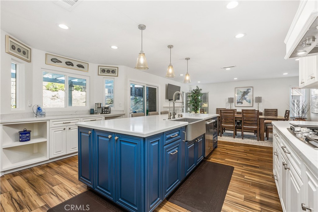 6059 Rio Valle Drive Bonsall, CA 92003 - Photo 15 of 46 13 foot island