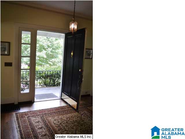 1207 Glen View Road Birmingham, AL 35222 - Photo 3 of 32