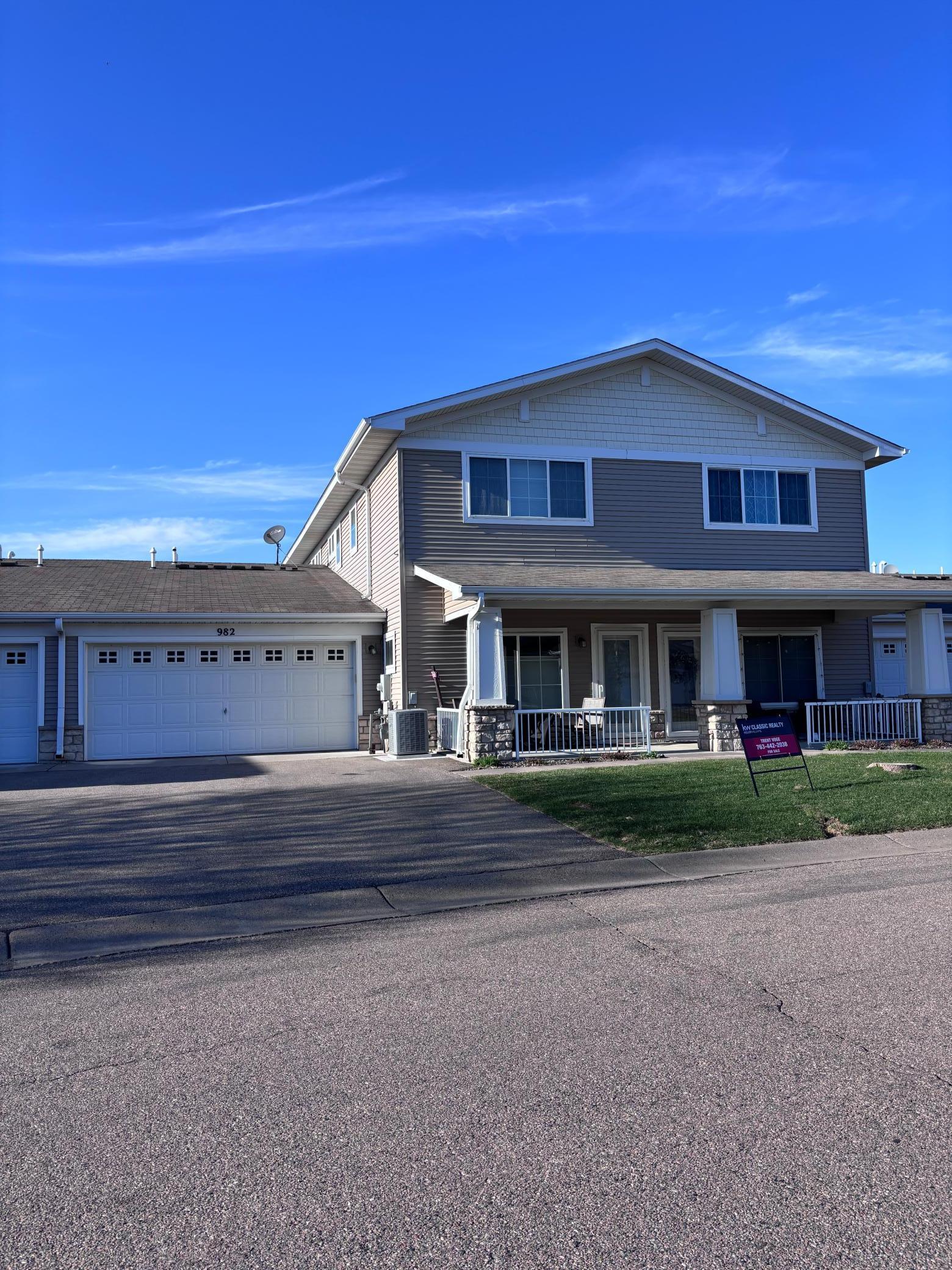 982 Crossing Way Delano, MN 55328 - Photo 1 of 16