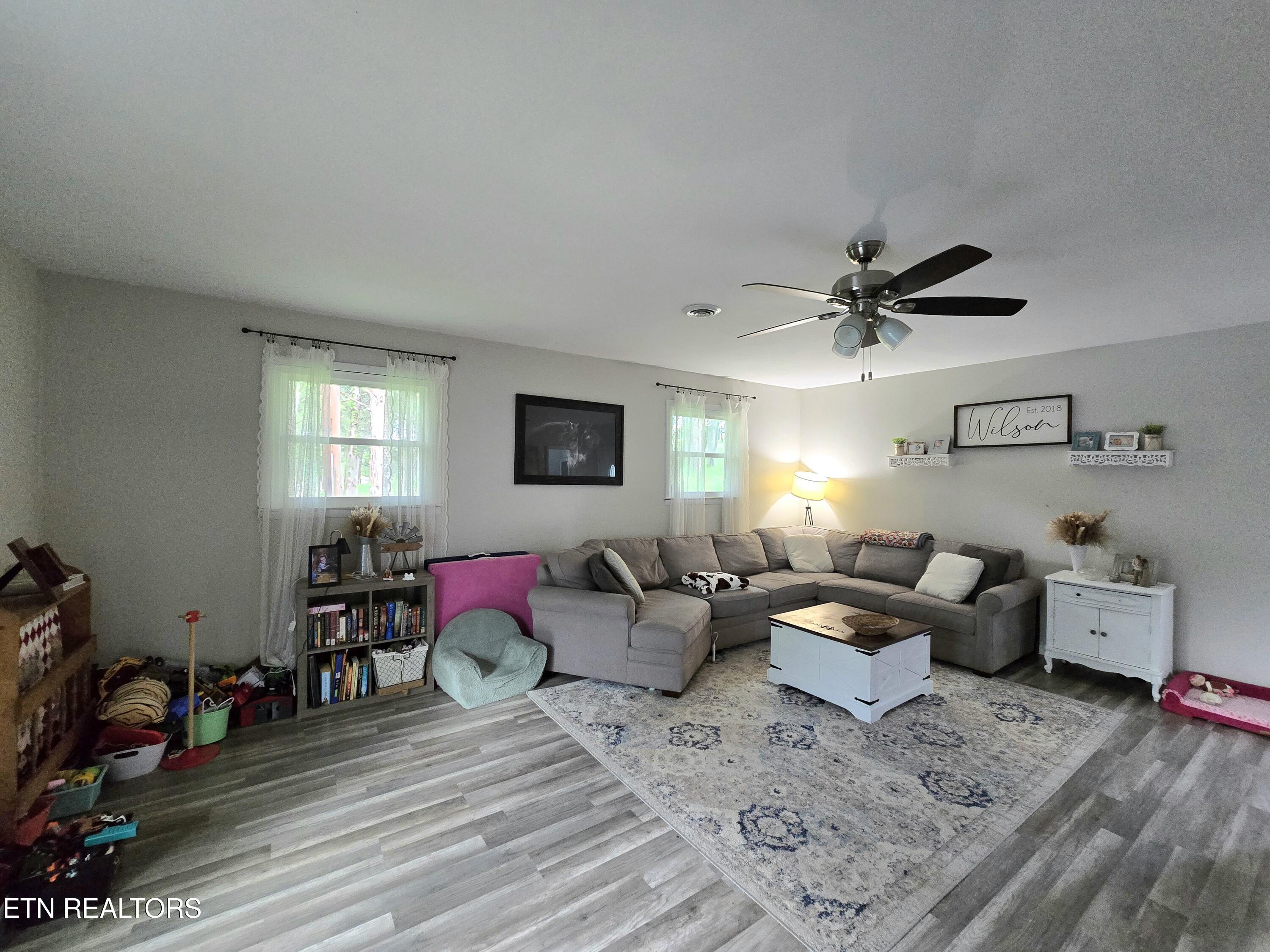 224 Parkey Road Ewing, VA 24248 - Photo 13 of 25 20260429_181455