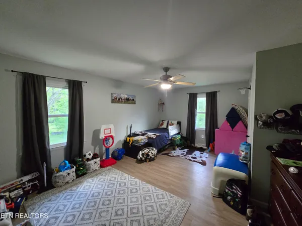 $279,000 | 224 Parkey Road, Ewing, VA 24248