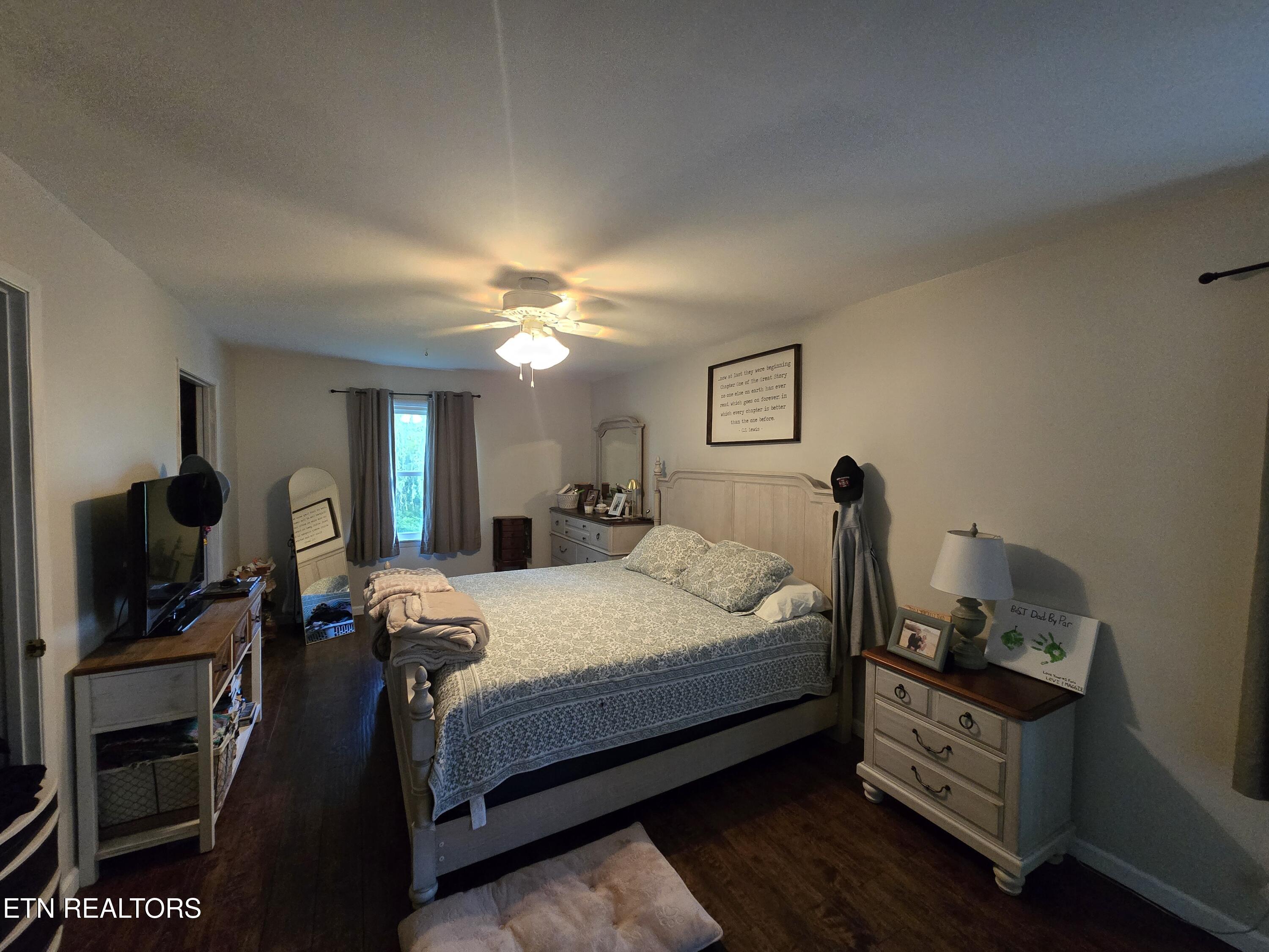224 Parkey Road Ewing, VA 24248 - Photo 19 of 25 20260429_181120