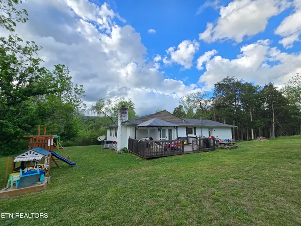 $279,000 | 224 Parkey Road, Ewing, VA 24248