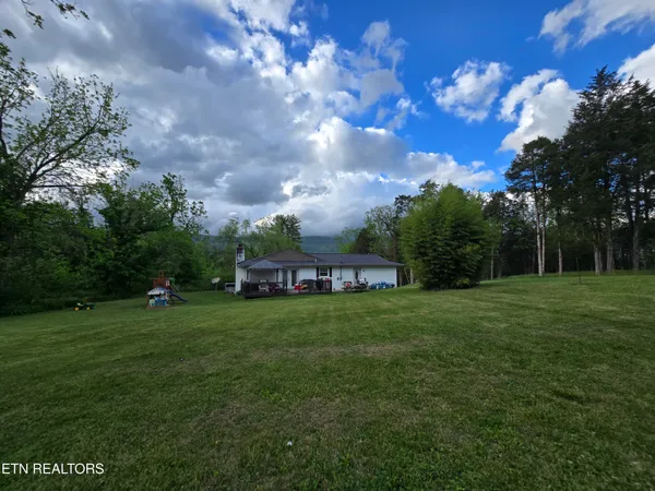 $279,000 | 224 Parkey Road, Ewing, VA 24248