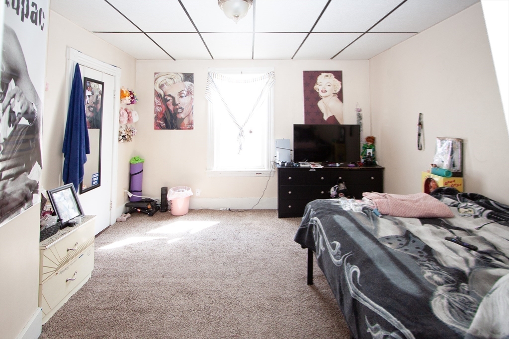 8 Fern Street Worcester, MA 01610 - Photo 18 of 24