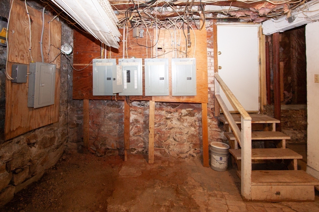 8 Fern Street Worcester, MA 01610 - Photo 23 of 24