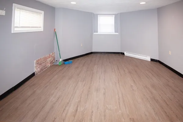 $799,900 | 8 Fern Street, Worcester, MA 01610