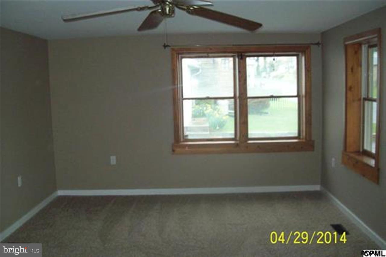 327 Arbys Road Harrisburg, PA 17109 - Photo 8 of 22 Gallery Image 8