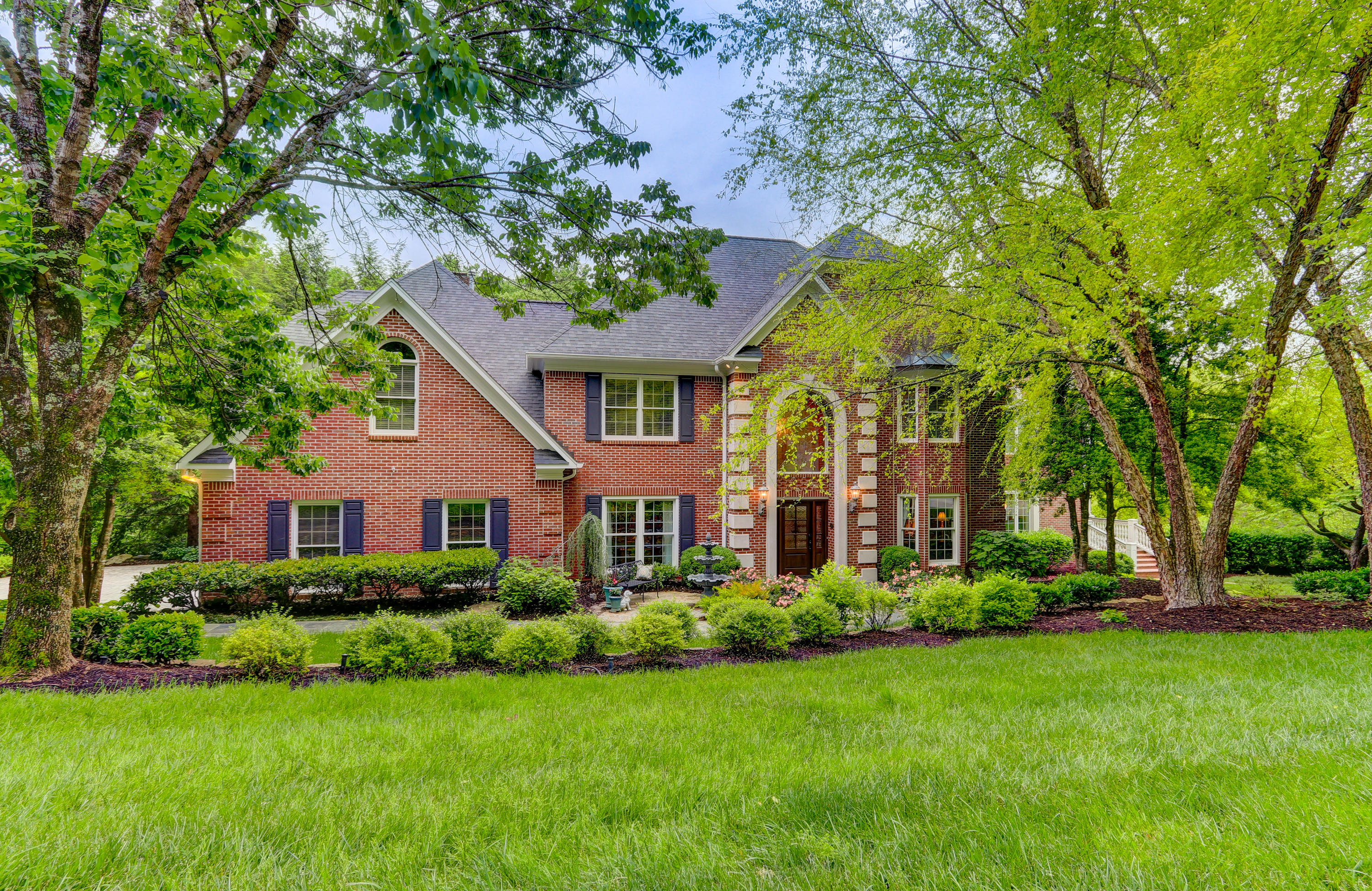 16 Rivers Run Boulevard Oak Ridge, TN 37830 - Photo 2 of 38 16 Rivers Run Front of House