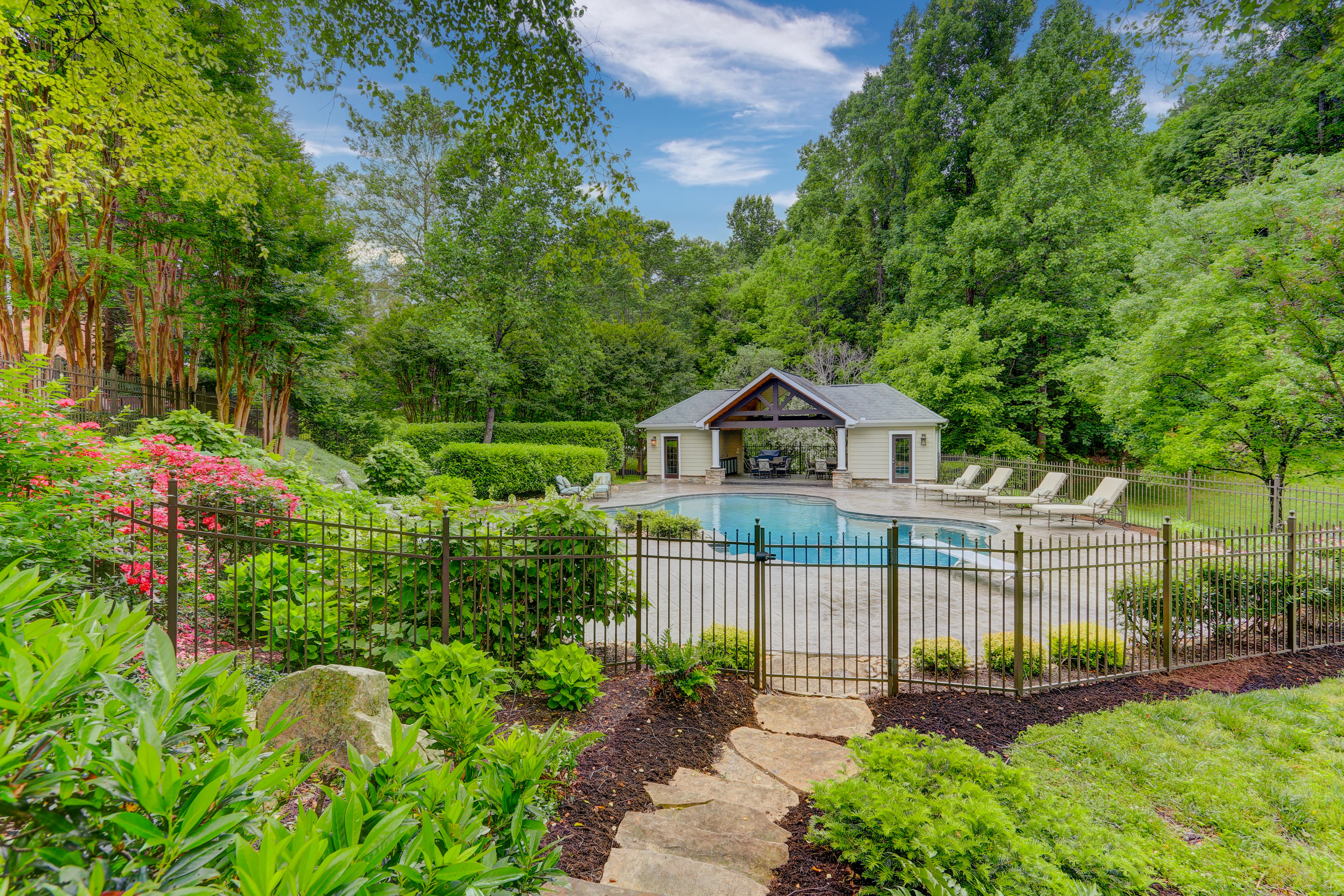 16 Rivers Run Boulevard Oak Ridge, TN 37830 - Photo 33 of 38 16 Rivers Run Pool and Pool House wide s