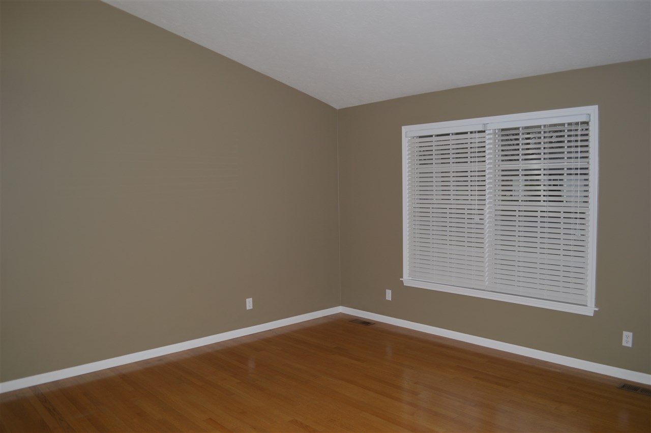 52529 Kenilworth Road South Bend, IN 46637 - Photo 4 of 36 Gallery Image 4