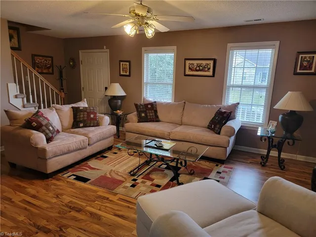 $2,150 | 2837 Bridgeport Drive, Winston-Salem, NC 27103