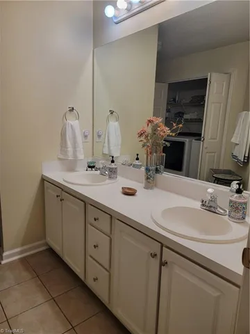 $2,150 | 2837 Bridgeport Drive, Winston-Salem, NC 27103