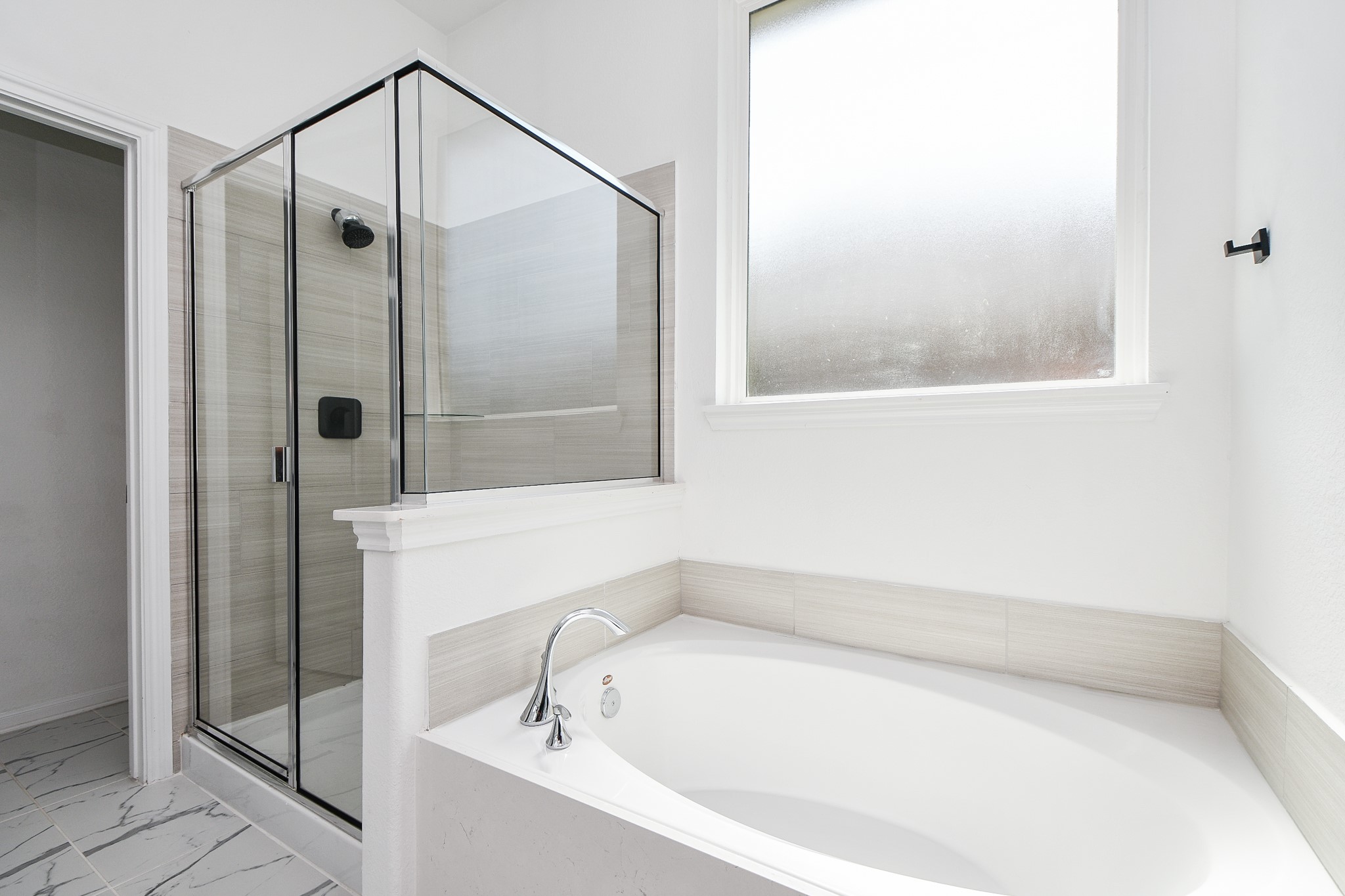 8215 Longear Lane Rosenberg, TX 77469 - Photo 21 of 23 Separate Shower adjacent to Soaking Tub