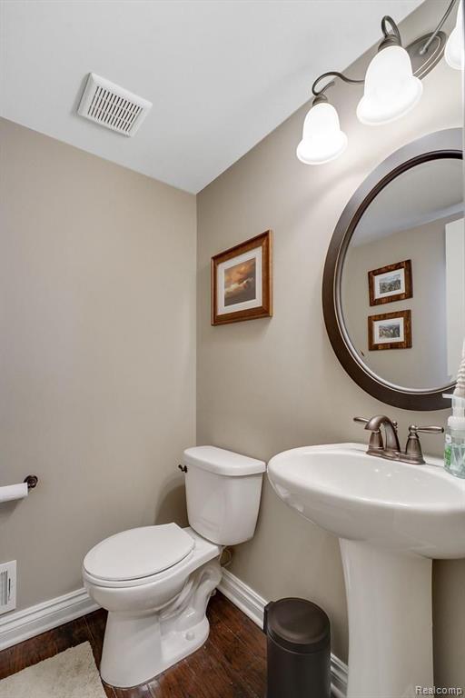 2666 Helmsdale Circle Rochester Hills, MI 48307 - Photo 9 of 22