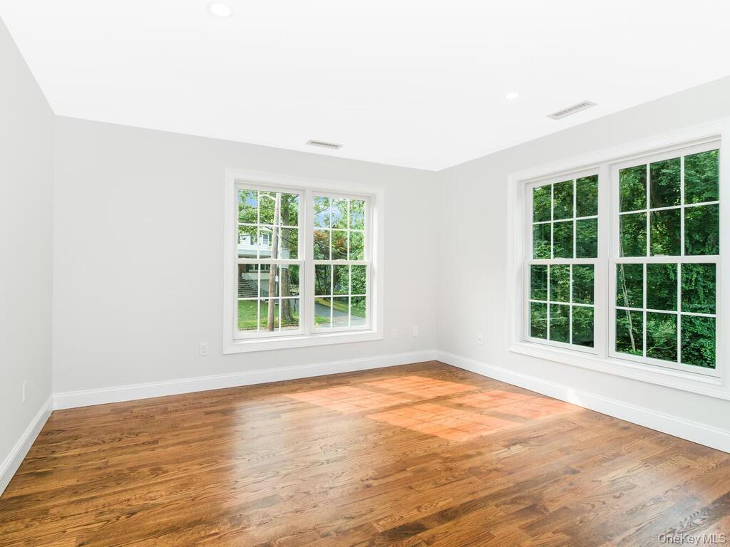 1 Kewanee Road New Rochelle, NY 10804 - Photo 17 of 28