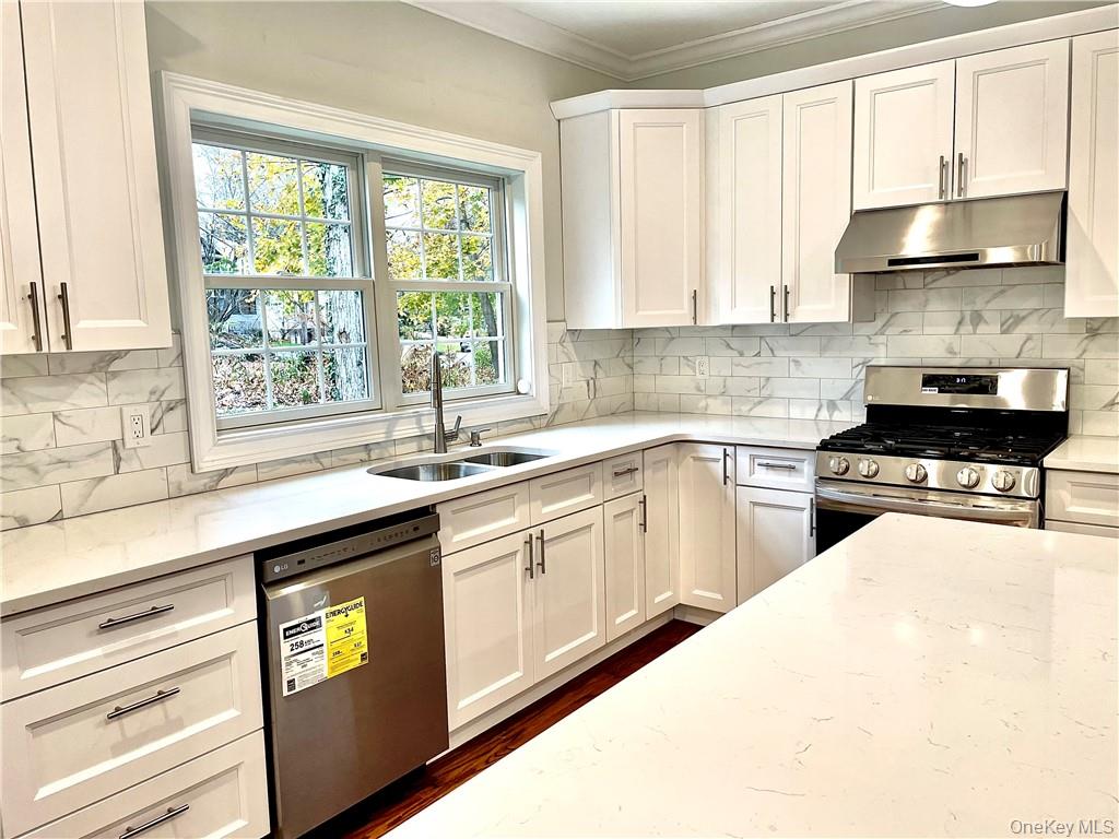 1 Kewanee Road New Rochelle, NY 10804 - Photo 8 of 28