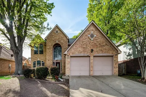 $379,500 | 4547 Buckingham Drive, Grand Prairie, TX 75052