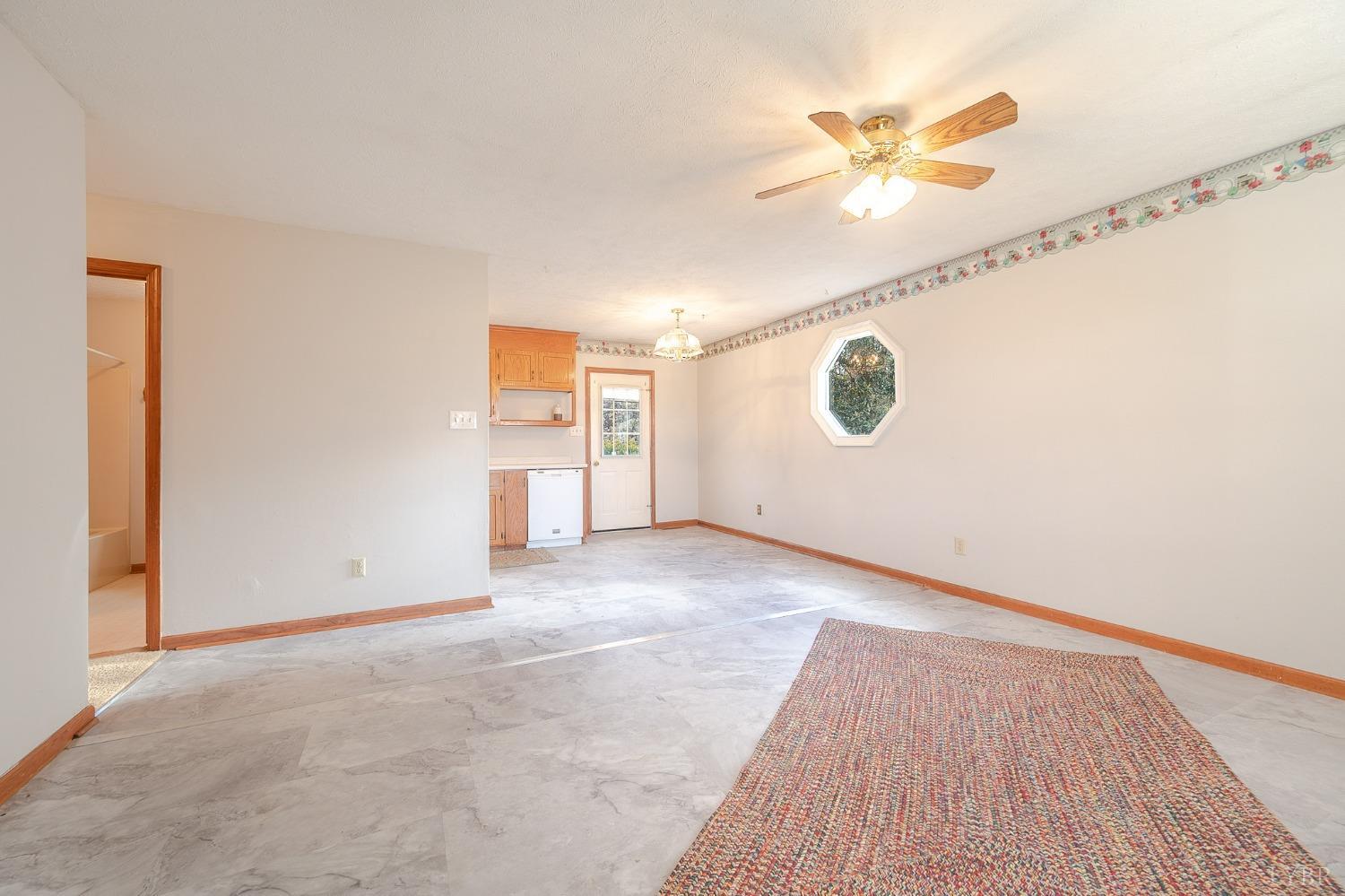 1932 Eagle Point Road Huddleston, VA 24104 - Photo 4 of 22