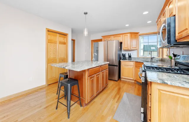 $580,000 | 9925 Whitehall Garden, Munster, IN 46321