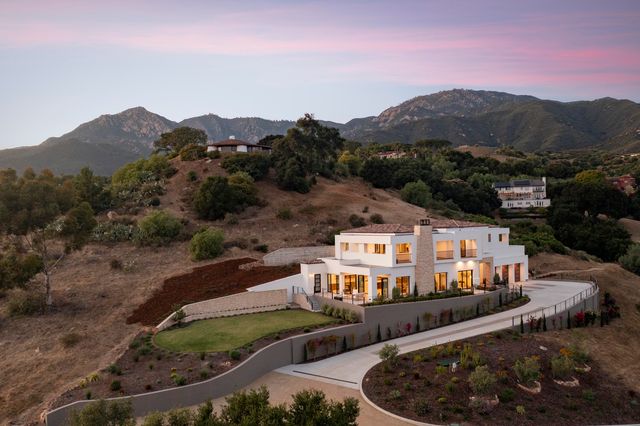 $5,400,000 | 2082 Las Canoas Road, Santa Barbara, CA 93105