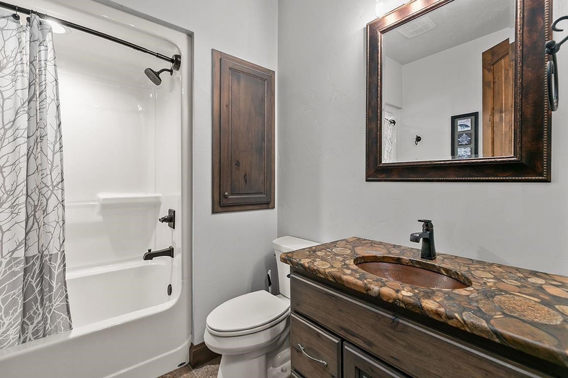 E9588 Mulroy Road New London, WI 54961 - Photo 21 of 53