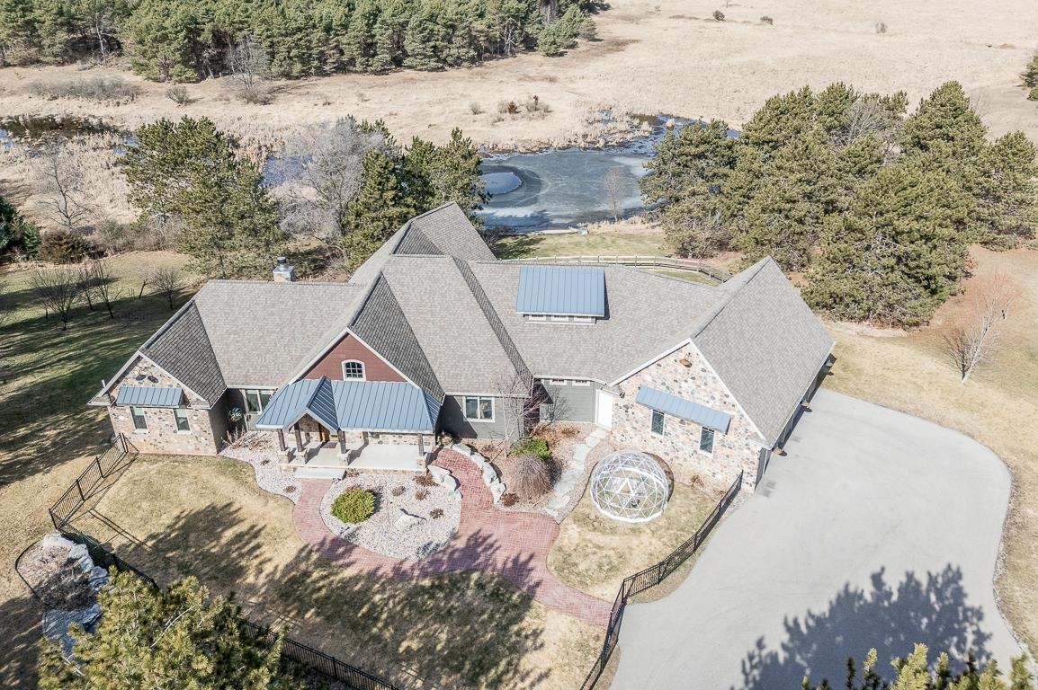 E9588 Mulroy Road New London, WI 54961 - Photo 31 of 53