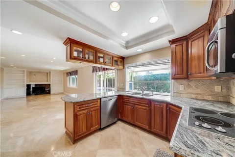 $2,085,000 | 2751 Canary Drive, Costa Mesa, CA 92626