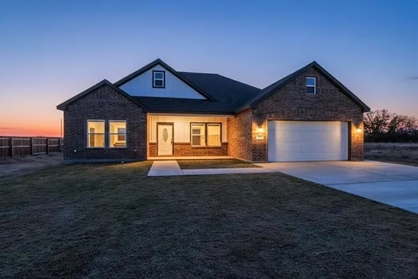 $444,900 | 740 Section House Road, Ennis, TX 75119