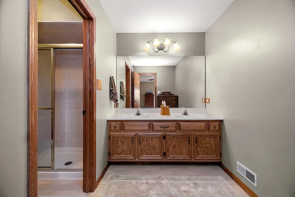 $600,000 | 16200 Kingsport Road, Orland Park, IL 60467