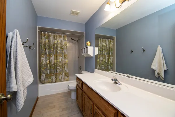$600,000 | 16200 Kingsport Road, Orland Park, IL 60467