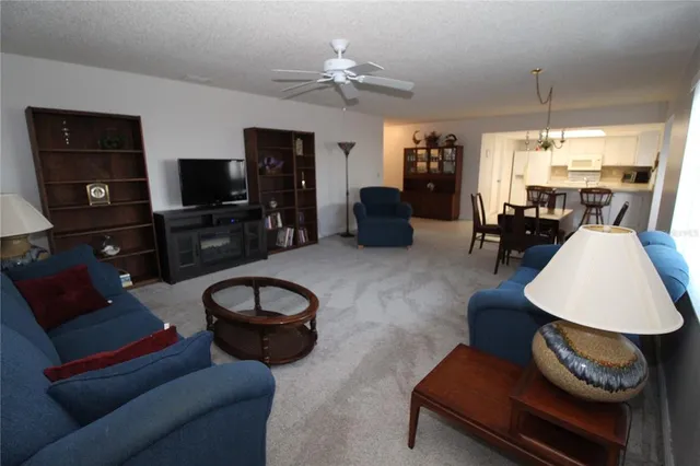 $1,850 | 1015 Harefield Circle, Unit 52, Sun City Center, FL 33573