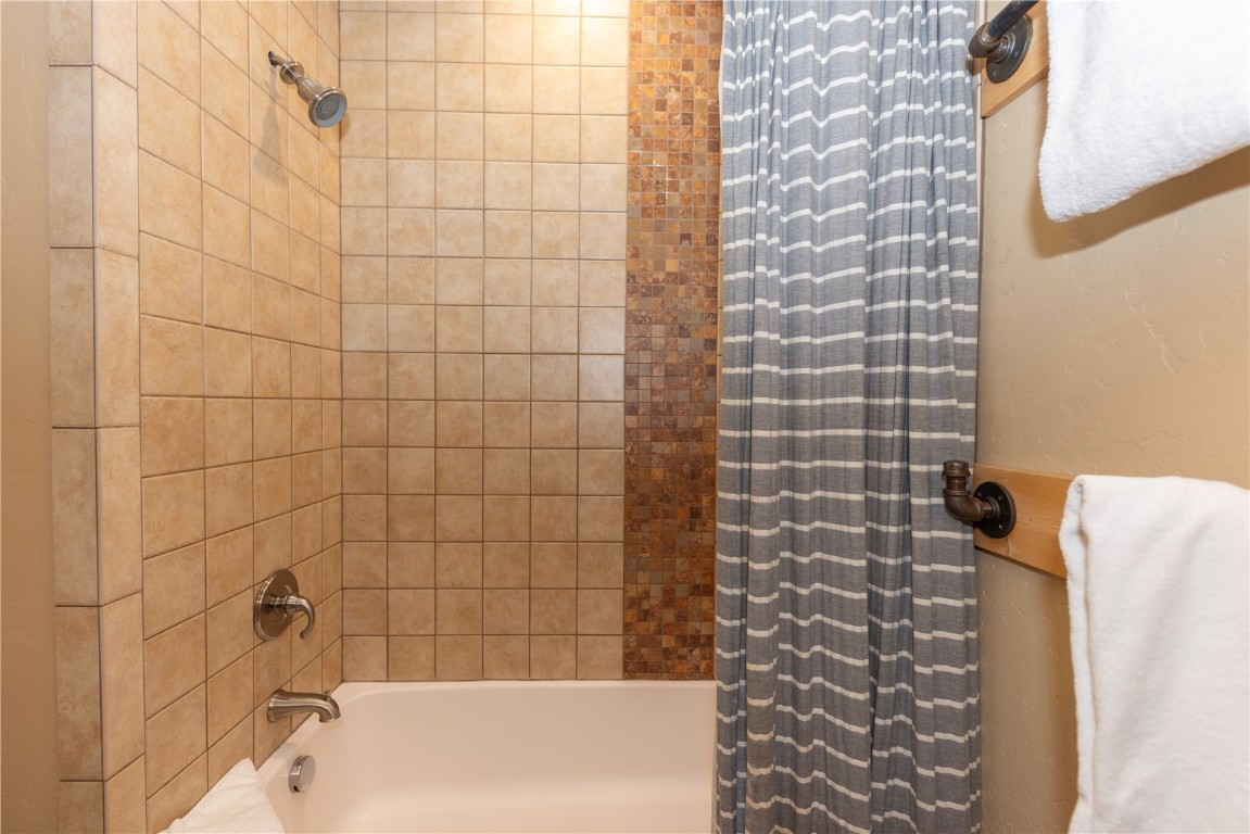 511 Ryan Gulch Road Wildernest, CO 80498 - Photo 21 of 37 Bathroom featuring shower / bath combo