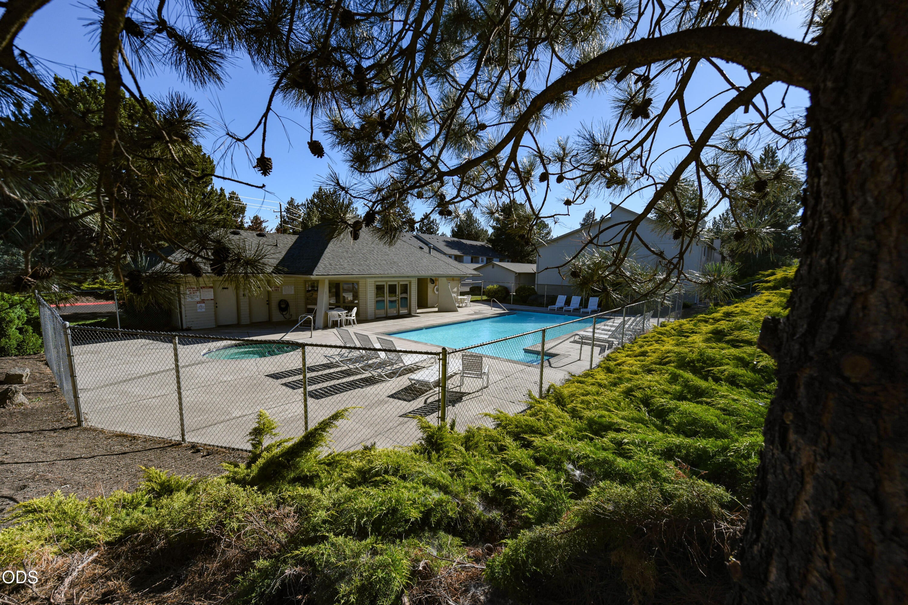 1050 Northeast Butler Market Road, Unit 47 Bend, OR 97701 - Photo 34 of 42 Gallery Image 34