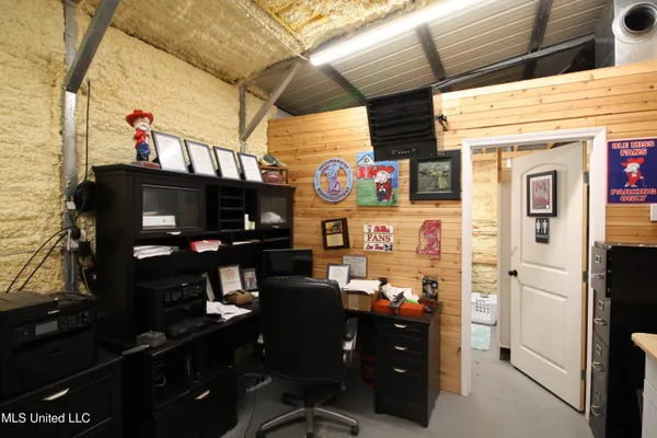 $550,000 | 317 Lakeview Drive, Yazoo City, MS 39194