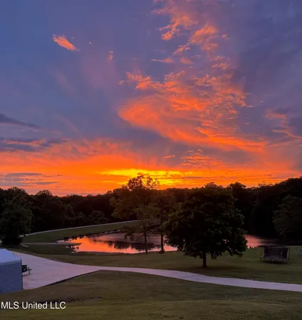 $550,000 | 317 Lakeview Drive, Yazoo City, MS 39194