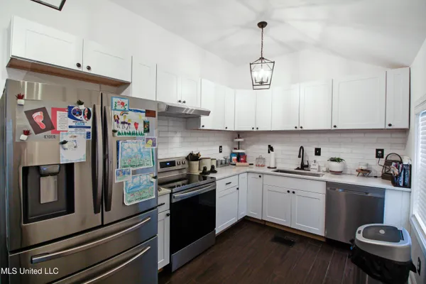 $550,000 | 317 Lakeview Drive, Yazoo City, MS 39194