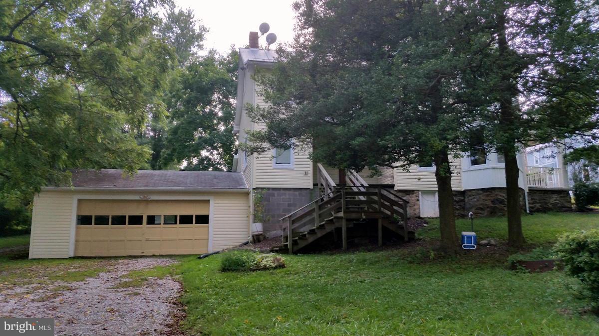 315 North Cranberry Road Westminster, MD 21157 - Photo 2 of 28 Exterior (Rear)